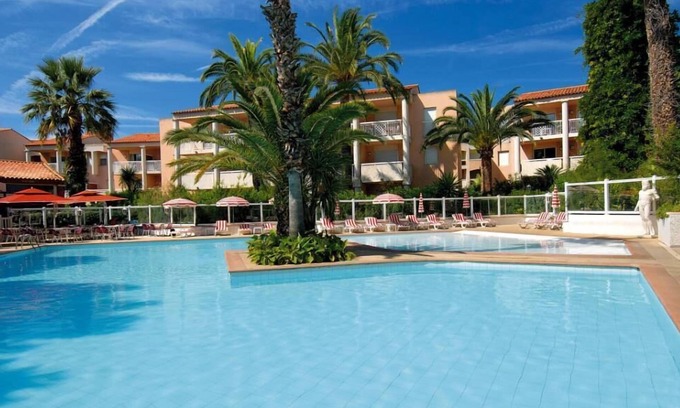 Golfe Juan Apartment | Vallauris Golfe Juan: House with characterLuxury Apartment
