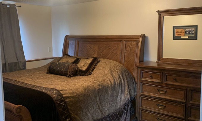 Shakopee House | Valley fair, Canterbury, Mystic close