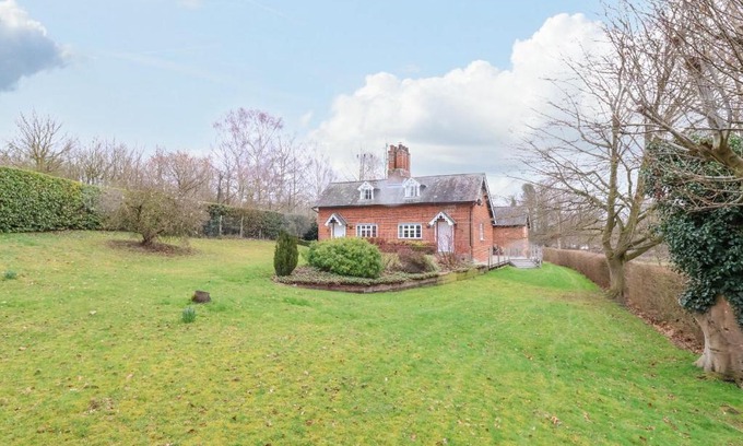 Melton House | Valley Farm Cottage