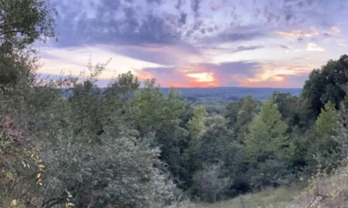 Cuyahoga Falls RV Rental | Valley Overlook - Peninsula, Ohio - Glamping Tent P8 - in the heart of CVNP