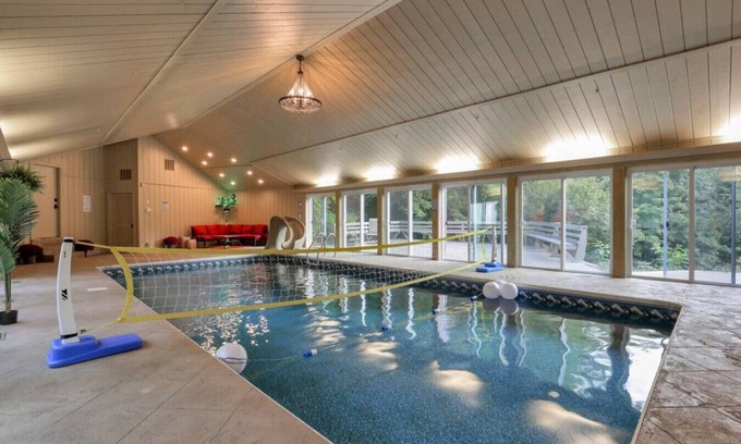 Lancaster Villa | Valley View Villa: Indoor pool, Basketball court, and theater room