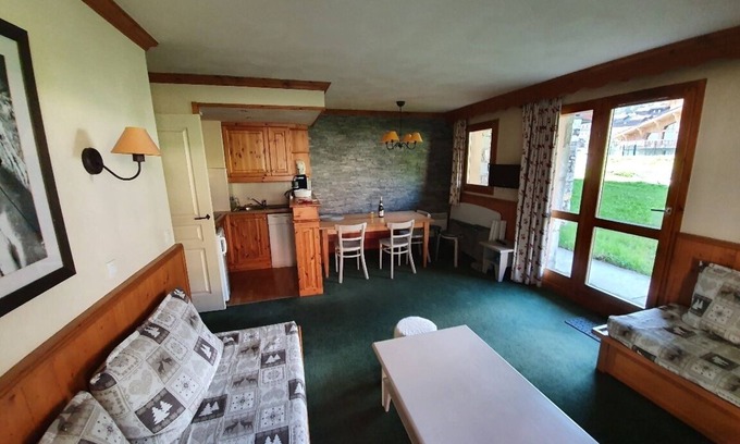 Les Avanchers-Valmorel Apartment | Valmorel renovated apartment 6/7p, to the slopes, south