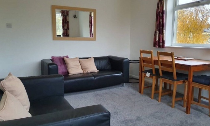 Cheltenham Apartment | Value 2 bed flat for Gloucester & Cheltenham