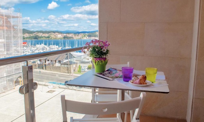 Combarro Apartment | Varosha Combarro
