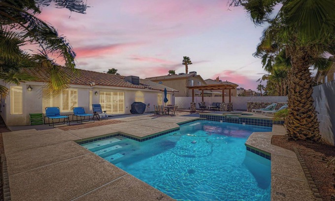 Green Valley North House | Vegas Oasis! Relax in Your Private Family Home w/Pool & Spa! Sleeps up to 6!