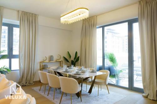 Dubai Apartment | Veluxa - Stunning Sea View - Luxe 3 Bed in La Mer