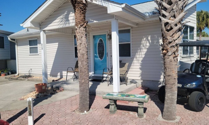 Lower Grand Lagoon House | Venture Out, #352 Amberjack Dr. Comes WITH GOLF CART!
