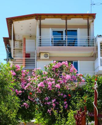 Olymbiaki Akti Apartment | Vera