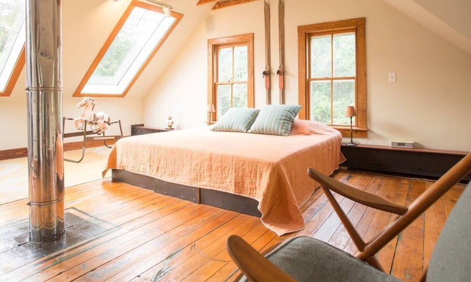 Putney Apartment | Vermont Farmhouse Apartment