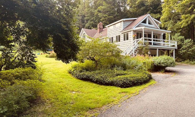Monkton House | Vermont Home in the Woods
