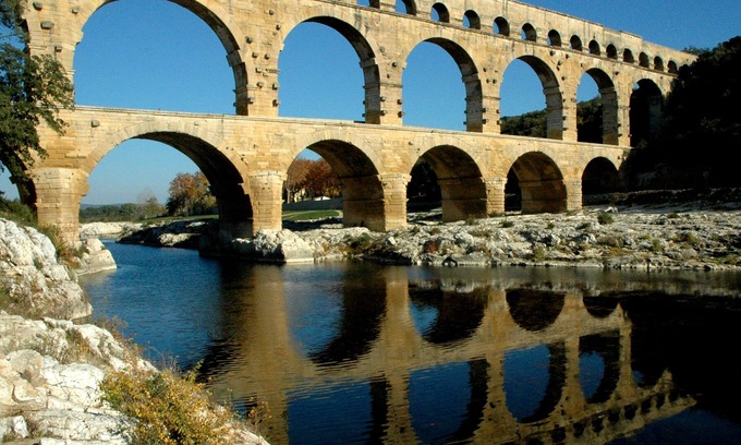 Vers-Pont-du-Gard House | Vers Pont Du Gard: Apartment/ flat - Vers-Pont du Gard