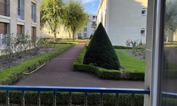 Versailles Apartment | Versailles Studio Meublé Dispo de Juillet à Septembre