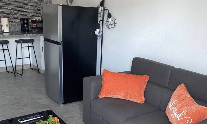 Paradise Apartment | Very comfortable in a quite neighborhood in the middle of the city