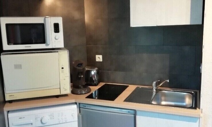Esquieze-Sere Apartment | Very nice apartment for 2 people in the city center 3 *.