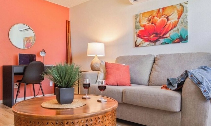 South Richland House | Very Quiet-2 BR w/KING-Full Kitchen-6 Min to Kadlec. Hanford/PNNL 6 miles