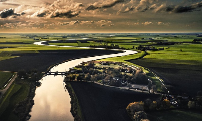 Warfhuizen House | Very special holiday home nearby the water
