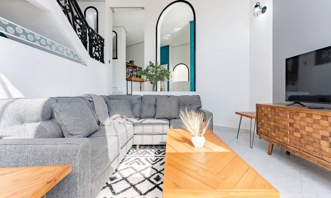 Queretaro House | VH | Recamara privada | wifi velozandrooftop | 146