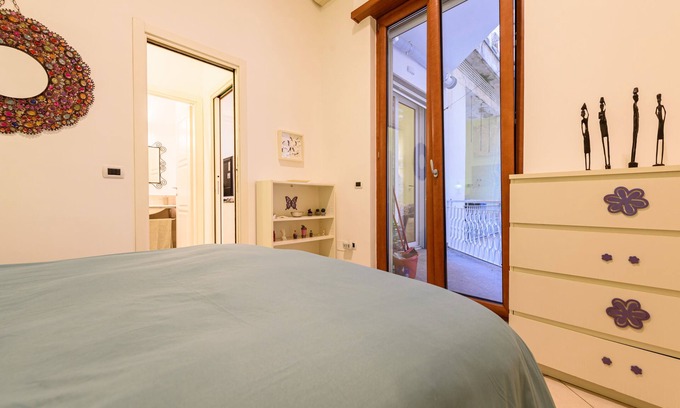 Mergellina Apartment | Via Orazio 2D - One Bedroom Apartment, Sleeps 4