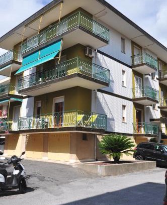 Pietra Ligure Apartment | Viale Repubblica 329 1