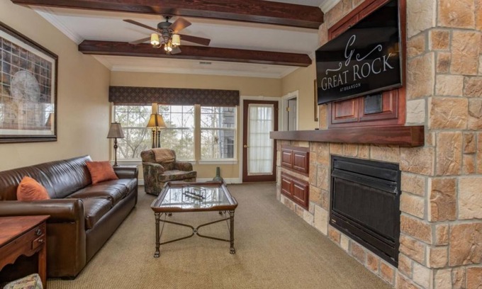Branson Hotel | Vibrant 1BR Condo at Great Rock: Relax & Enjoy