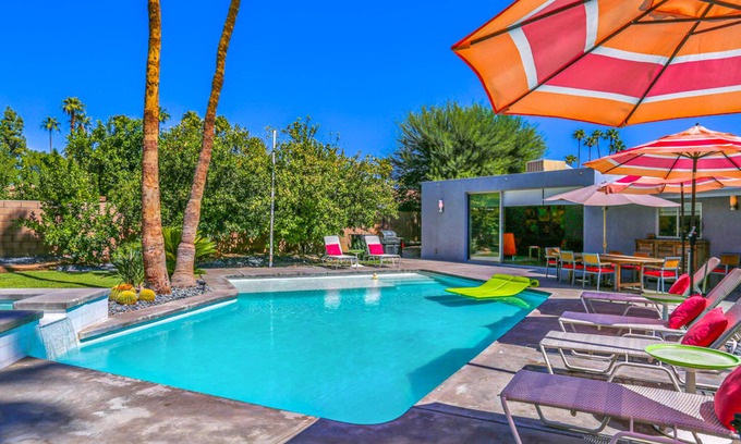 Sonora Sunrise House | Vibrant, family-friendly home with private pool & spa, and gas fireplace