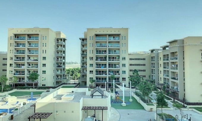 The Greens Apartment | Vibrant Two Bedroom in The Greens