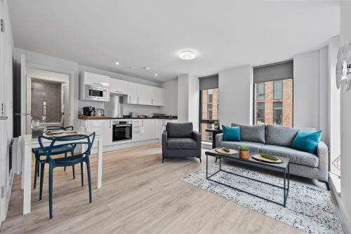 Liverpool Apartment | VICHY - Baltic Triangle Modern Apartment