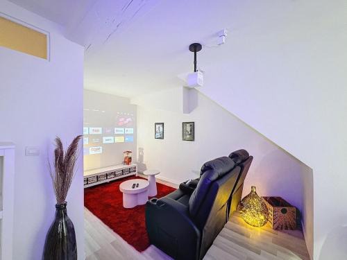 Croix Rousse Apartment | Victor Fort - My Cinéma, Lyon Croix Rousse