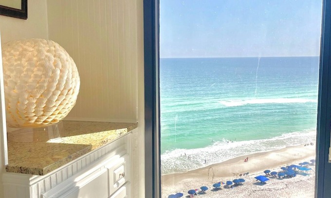 Navarre Beach Condo | View with a Room Navarre Towers 1207