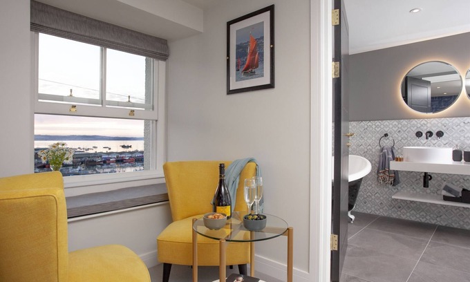 Brixham Hotel | Vigilance, Maritime Suites - a suite that sleeps 2 guests in 1 bedroom