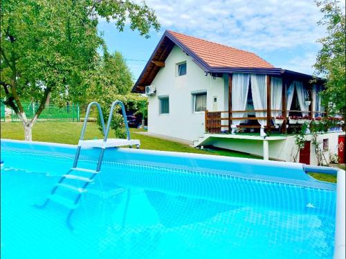 Tuzla Canton House | Vikendica Sarah