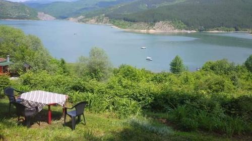 Stara Planina House | Vikendica Vidikovac na Zavojskom jezeru