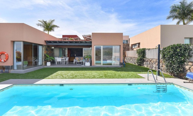 Salobre Villa | Villa Salobre Golf Ocho | Luxury Retreat in Gran Canaria | Private Outdoor.