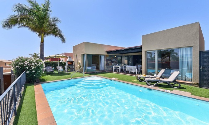 Salobre Villa | Villa Salobre Golf Dos | Luxury Retreat in Gran Canaria | Private Outdoor.