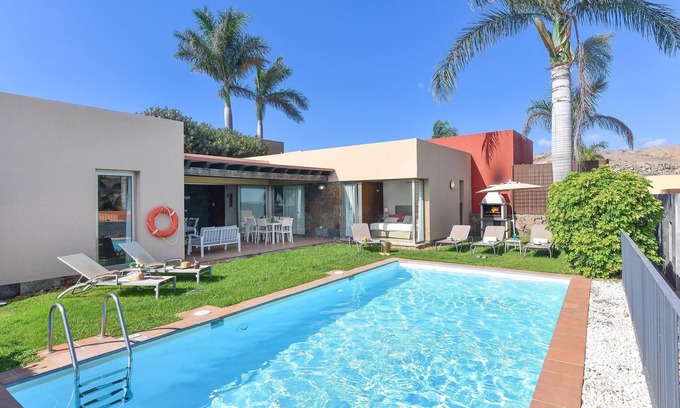Salobre Villa | Villa Salobre Golf Siete | Luxury Retreat in Gran Canaria | Private Outdoor.