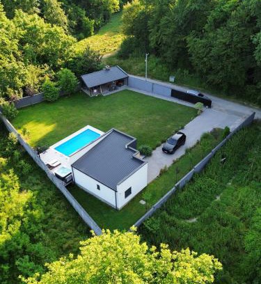 Zvornik Villa | Vila Monia