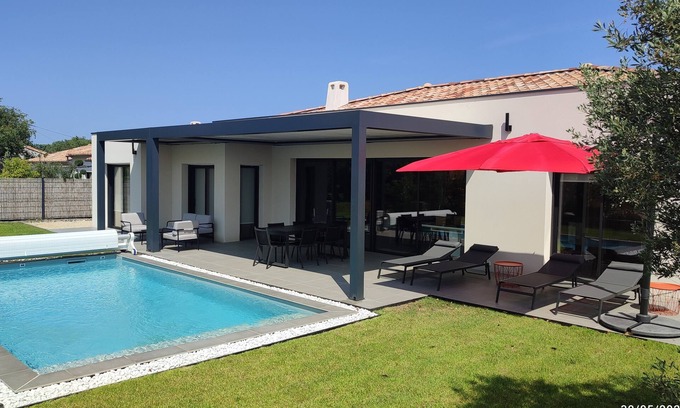 St.-Remy-de-Provence Villa | Villa à 800 Mètres Cœur du Village Accessible à Pied, Secteur Sécurisé et Calme