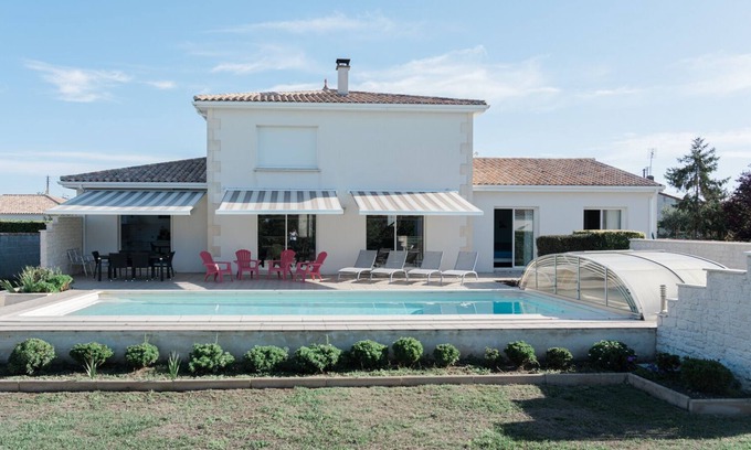Marennes House | Villa 160M2 with swimming pool 10X4 on 3000m2 land