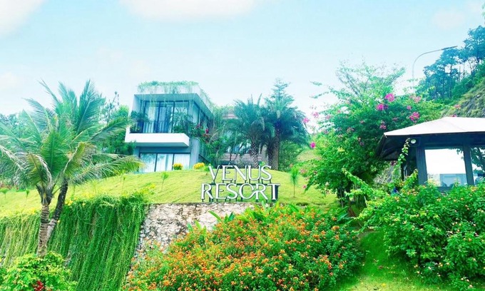Phuc Yen Villa | Villa 3 bedrooms Venus resort by Flamigo free entry ticket F12 or F24