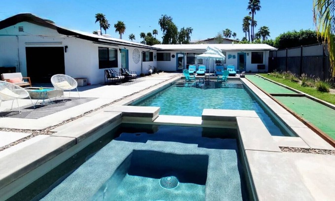 Palm Springs Apartment | Villa 3 · Downtown Palm Springs - Salt Water Pool-Spa 3