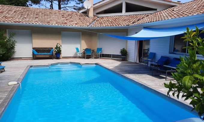 La Teste-de-Buch House | VILLA 4 bedrooms + mezzanine + living room + dining room + pool La Teste de Buch33260