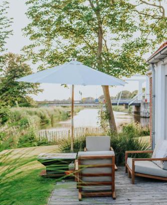 Oostrum Villa | Villa aan het water met hottub
