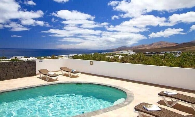 Puerto Calero Villa | Villa Ainara Summary:
