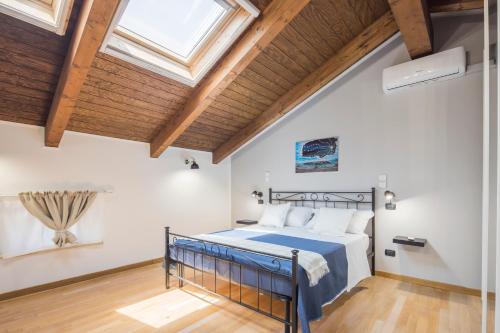 Magazzeno Apartment | Villa Al Borgo - con Jacuzzi in giardino privato