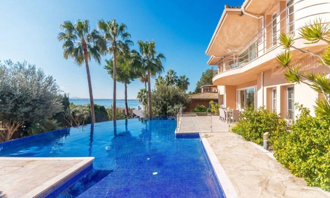 Alcanada Villa | Villa 'Alcanada Paradise' with Sea View, Wi-Fi and Air Conditioning