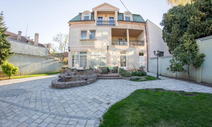 Novi Sad Villa | Villa Ami