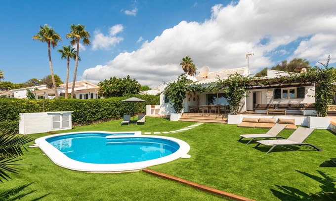 Binibequer Vell Villa | Villa Bini Uxuanne by Escape Home
