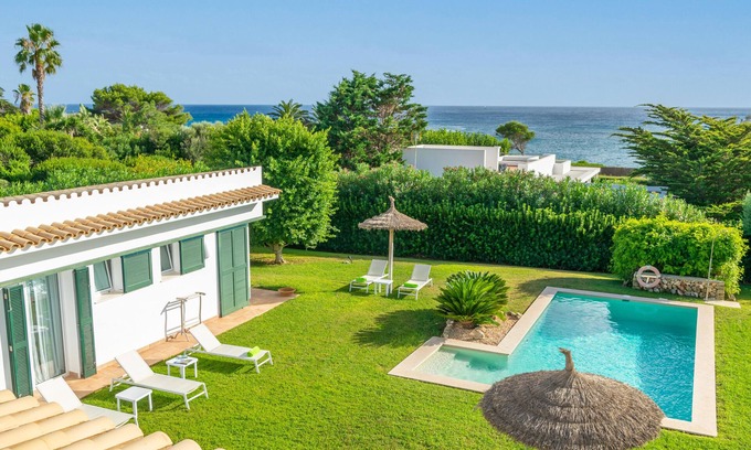 Binisafua Villa | Villa Binimigi - Four Bedroom Villa, Sleeps 8