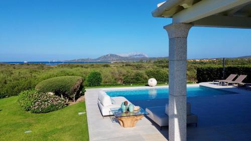 Tiriddo Villa | Villa Blue Sphere with Pool by Wonderful Italy