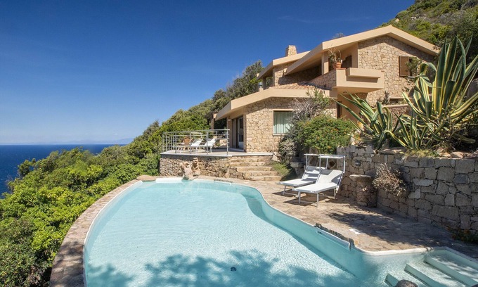 Costa Paradiso Villa | Villa by the sea 100 mt from a private cove